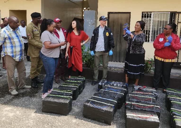 NDLEA Working With US-DEA, UK-NCA Over 1,000kg Cocaine Recovered at Lagos Port