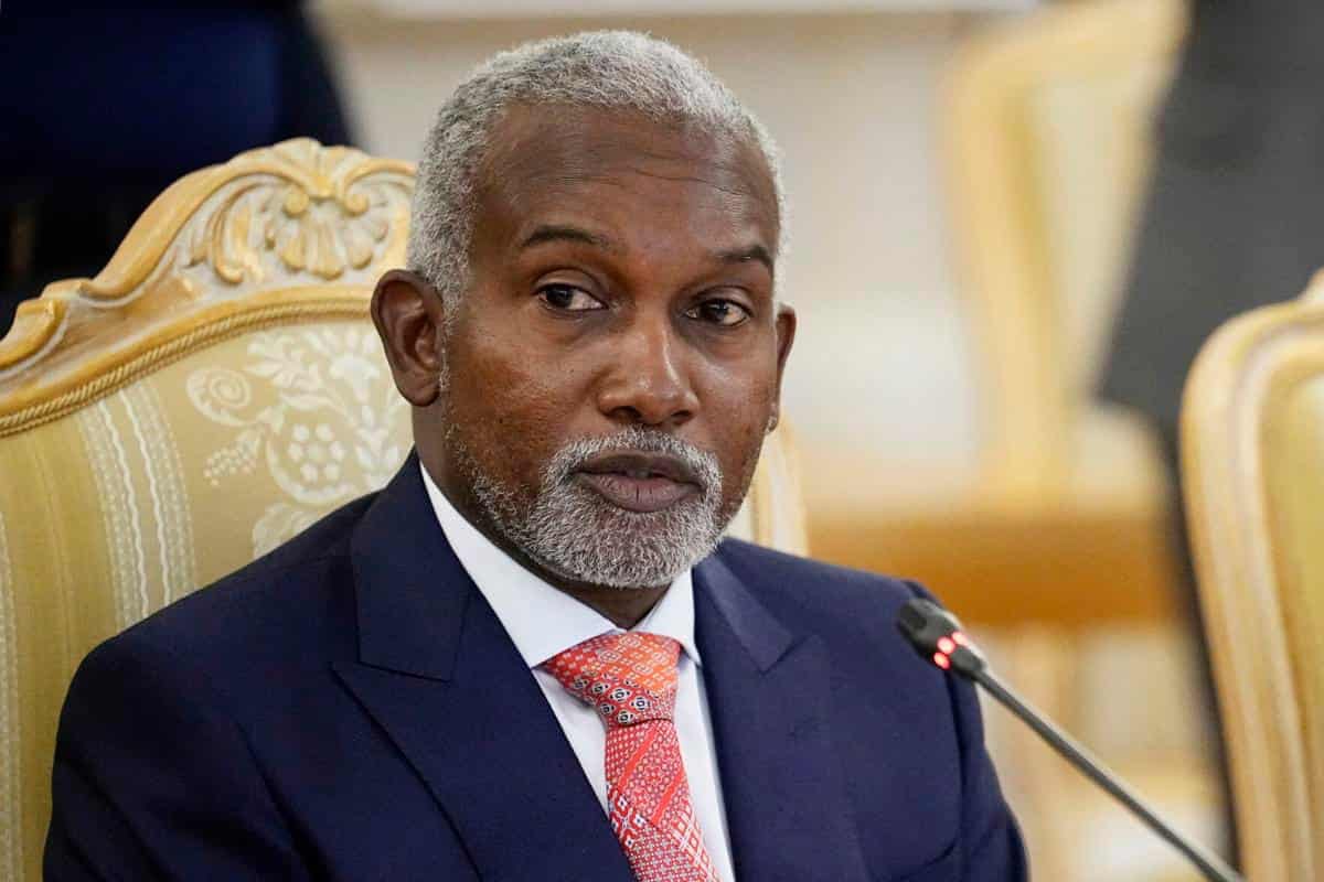 Nigeria condemns coup attempt in Benin, urges calm