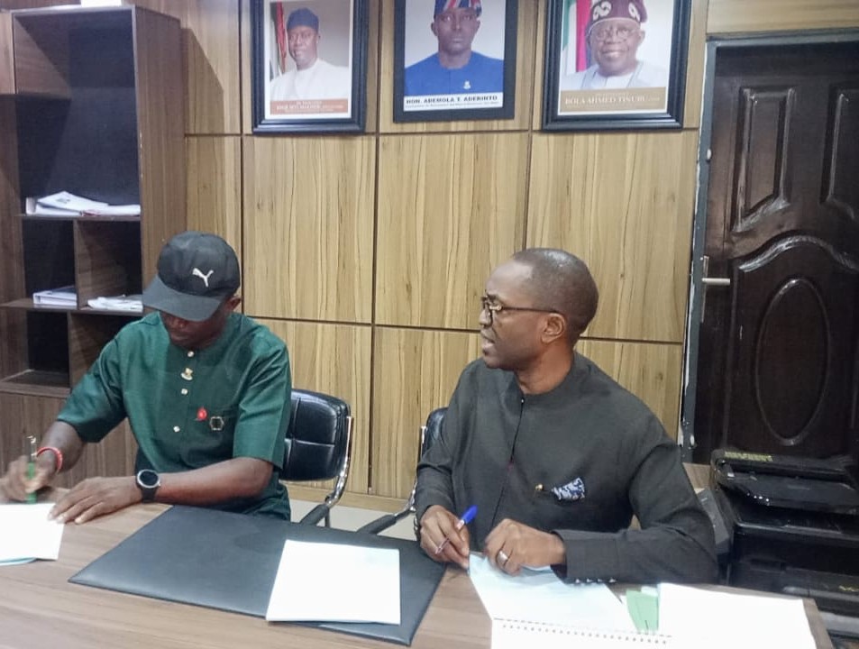 Oyo Govt, Firm Sign Agreement on Climate Policy