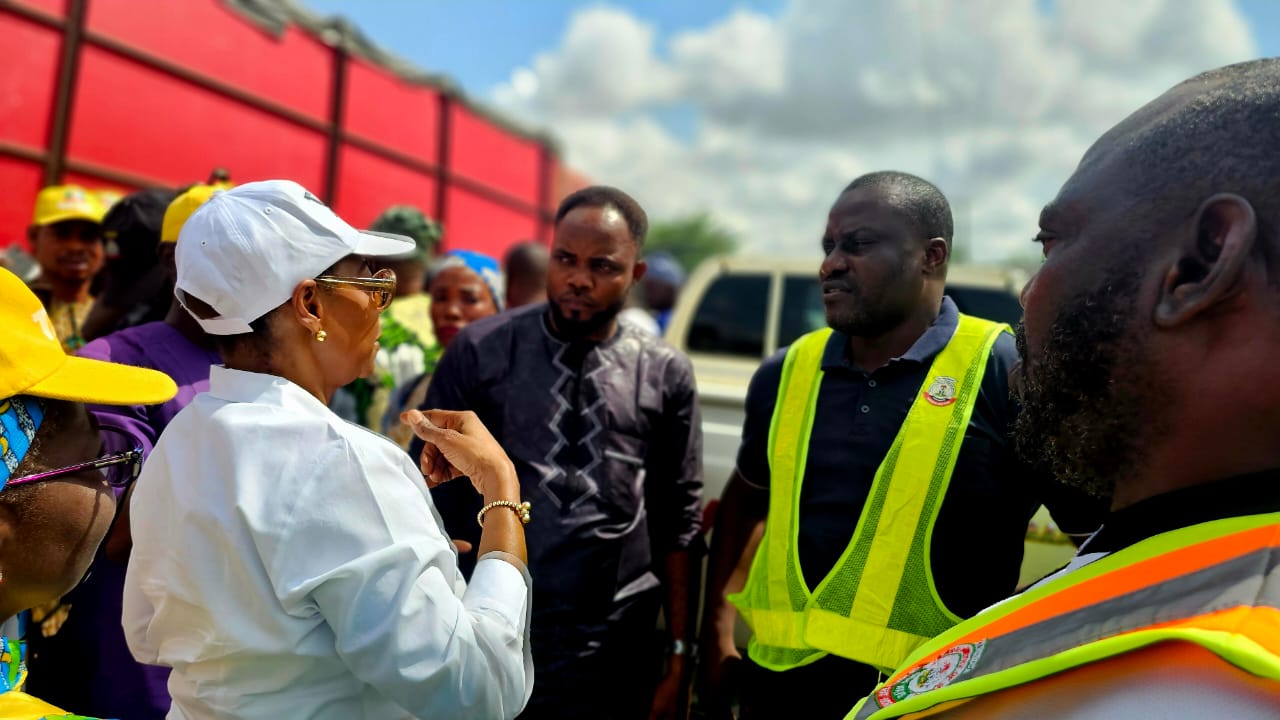Akande-Sadipe Facilitates Five Pedestrian Bridges in Oluyole to Reduce Fatal Accidents
